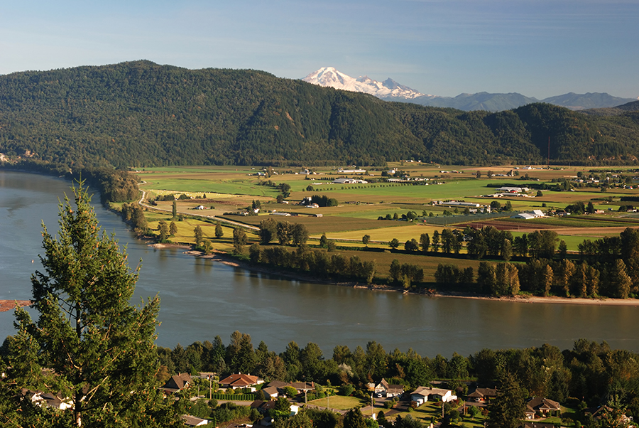 mt. baker and fraser valley from abbotsford